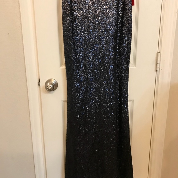 Carmen Marc Valvo Infusion Gown - Picture 4 of 6